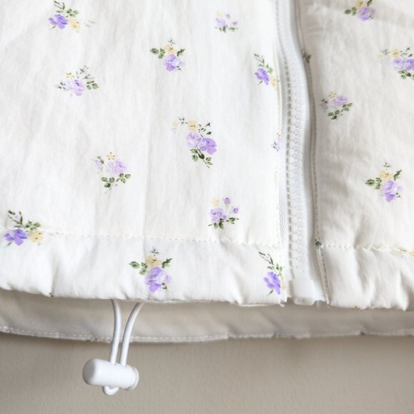 Thread & Supply Cropped Light Puffer Vest - Picture 4 of 8